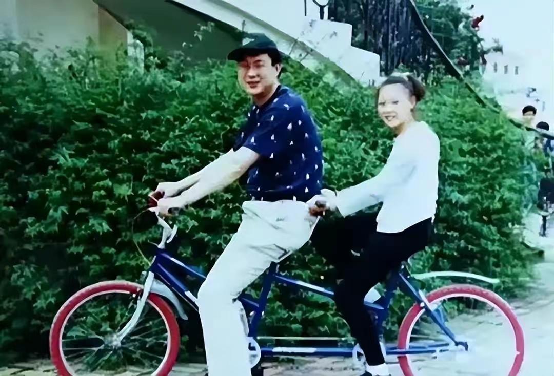 排球女队长惠若琪简历，家境优越却苦练排球