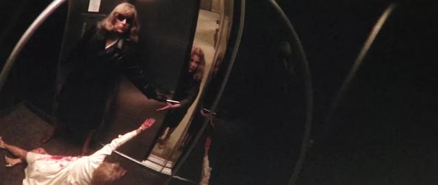 剃刀边缘结局(这部“抄出来”的情色惊悚片) 剃刀边缘结局(这部“抄出来”的情色惊悚片)