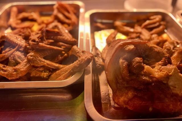 一句话霸气欢迎词，一句话欢迎词口号（三色路啊，就是不夜城）