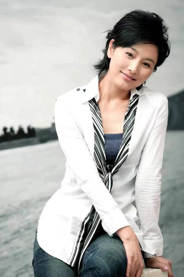 张延个人资料简介，父亲早逝最疼妈妈