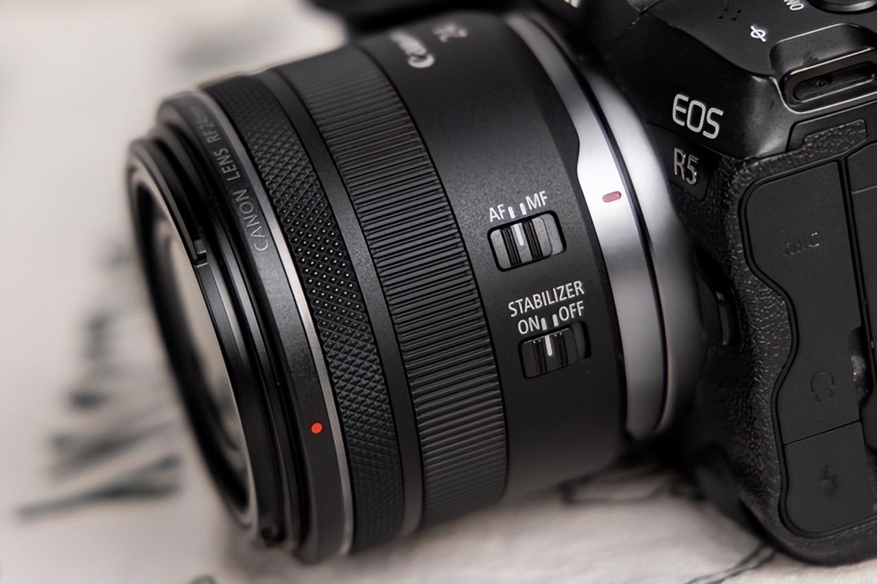 佳能rf24mm f1.8评测:超轻,微距,高画质,大光圈镜头