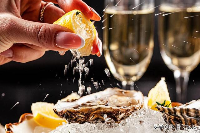香槟和红酒的味道一样吗，香槟和葡萄酒味道一样吗（“香槟”跟“起泡酒”）
