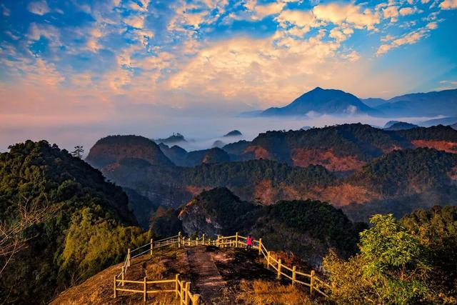 泰宁旅游状元岩，泰宁迎来“百趟专列进泰宁”首发团