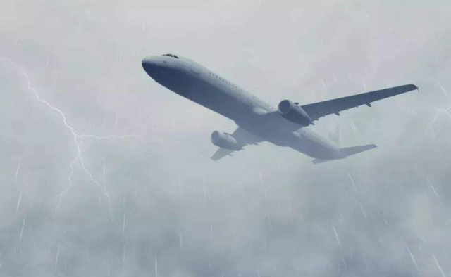 飞机失事只能等死吗，乘客为何不能跳伞而只能在飞机上等死