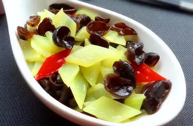 吃对你的家常菜，16道美味家常菜周末做来吃最合适（做几道拿手菜给家人吃吧）