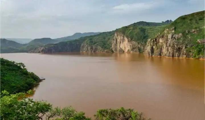 东莞火山湖（86年非洲）