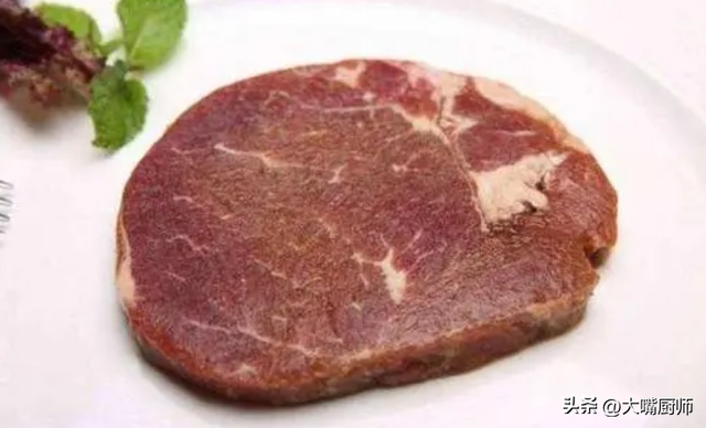 火锅为什么很少用猪肉，火锅用猪肉行吗（这5种肉都是合成的）