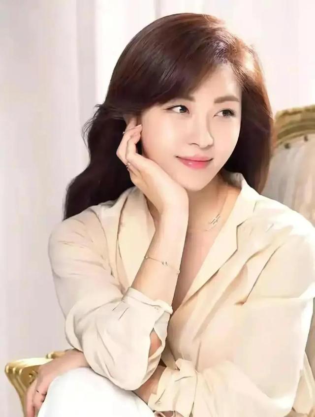 沉鱼落雁闭月羞花分别是指谁，沉鱼落雁闭月羞花分别指的是谁（沉鱼落雁鸟惊喧）