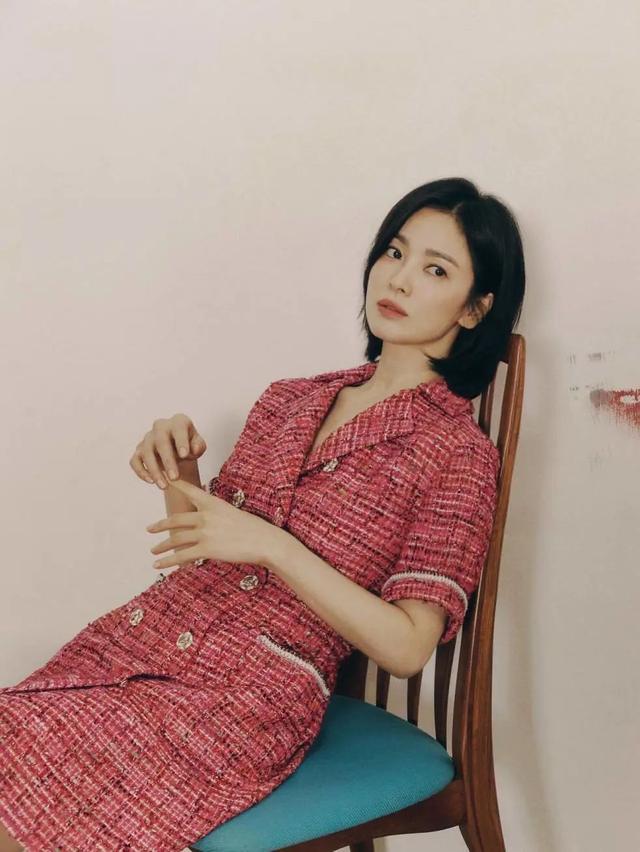 脑门大适合什么发型，脑门大适合啥发型（怎样才能找到适合自己的那款）