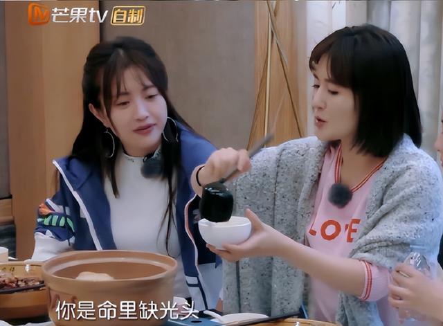 包文婧为什么生了三天，包文婧为什么生了三天宝宝（马思纯包文婧接连因恋爱脑上热搜）