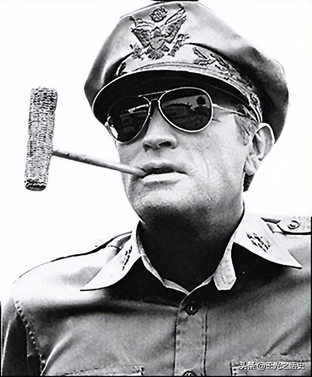 日本天皇的权力到底有多大，日本天皇的权力大吗（为什么日本天皇却能做到万世一系）