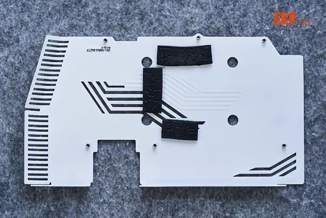 索泰显卡怎么样，索泰显卡能买吗（AMP月白GOC显卡评测）