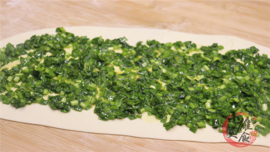 韭菜盒子怎么做，韭菜盒子的做法——韭菜盒子怎么做好吃（韭菜盒子这样做太绝了）