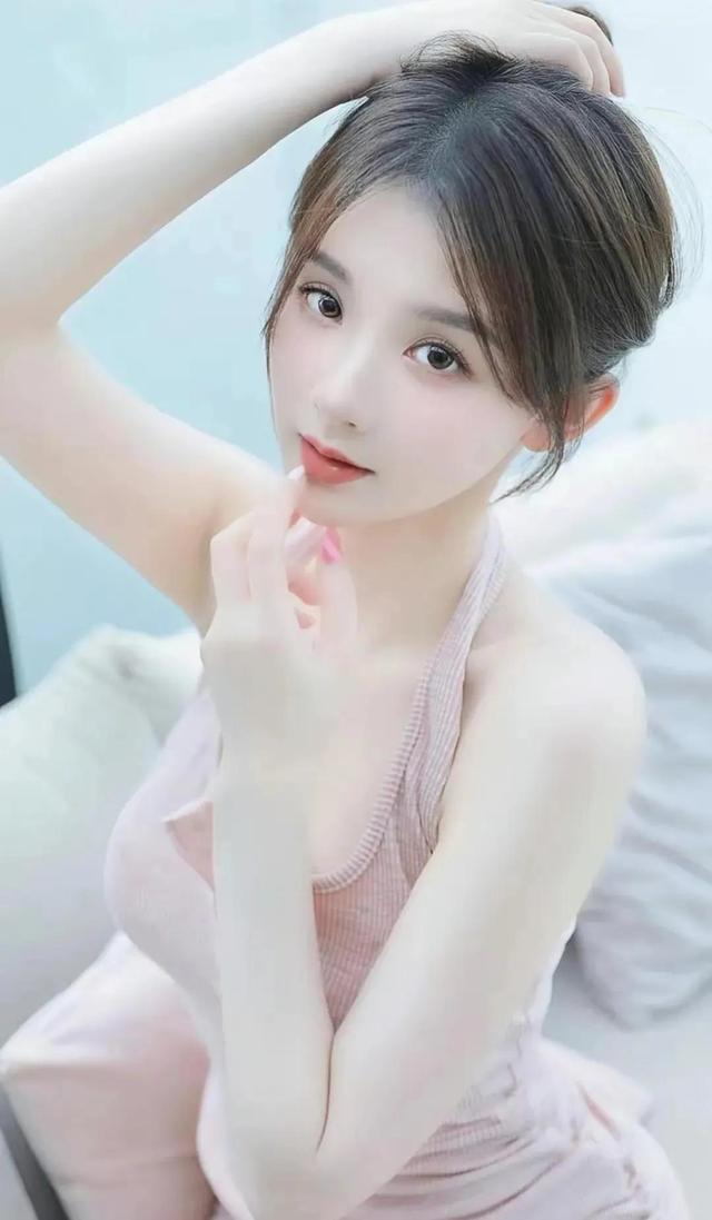 个人写真摄影馆，个人写真在哪里有的拍（白裙子小吊带甜美迷人…）