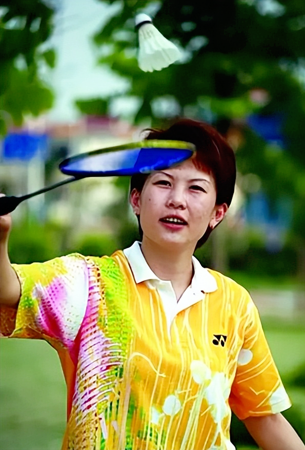 名人青春故事(羽毛球奥运冠军杨维) - 火句子