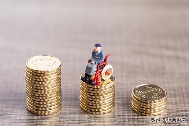 农村低保申请条件是什么，农村申请低保要什么条件（2022年农村低保标准多少钱一个月）