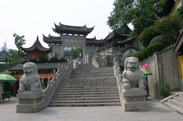 南京第一大寺鸡鸣寺，南朝四百八十寺之首“古鸡鸣寺”