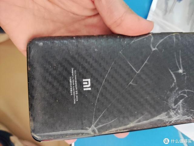 小米手机电量显示怎么设置，小米手机如何设置电量显示方式（给老爸的小米6哥哥换个电池）