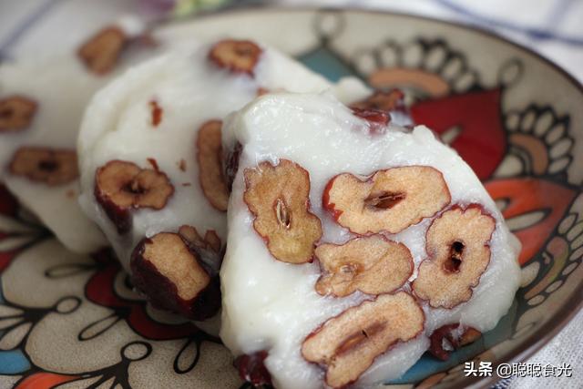 花生甜品的两种做法，花生可以用来做什么甜品（冬天想吃甜品不用买）