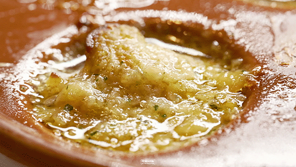 左刀右叉还是左叉右刀，左刀右叉还是左叉右刀（别再问萨莉亚，有没有倒闭了）