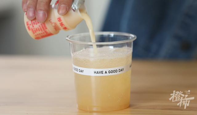 百利甜酒兑什么最好喝，百利甜酒的几种爽爆了的喝法（挑战便利店12种饮料的神仙混搭）