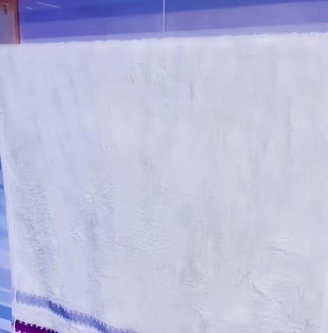 手指扎刺了怎么弄出来，手指被扎刺后如何才能清除（分享14个生活小妙招）