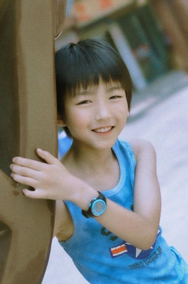 凯爷~~~~，微信头像，凯爷~~~~（小时候的凯哥）