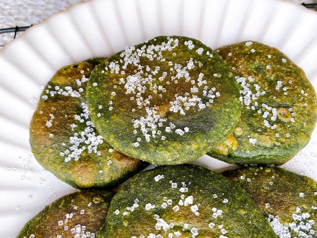 艾叶和艾草一样吗，干艾叶和湿艾叶功效一样吗（哪一种是你心中最好的味道）