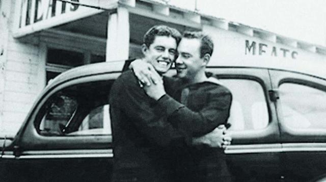 你知道gay是什么意思吗，gay是什么意思（它正在颠覆我们美利坚社会的基石）