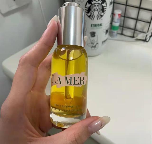 最好用的十大精华排名，好用的精华液排行榜10强：兰蔻小黑瓶第4（公认好用的4款大牌精华）