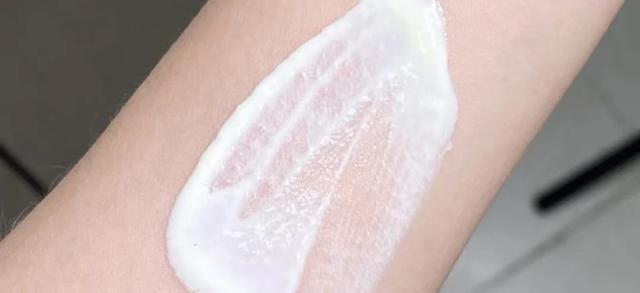 适合油皮的防晒霜，油皮适合的防晒霜有哪些（这5款“防晒”千万别错过）