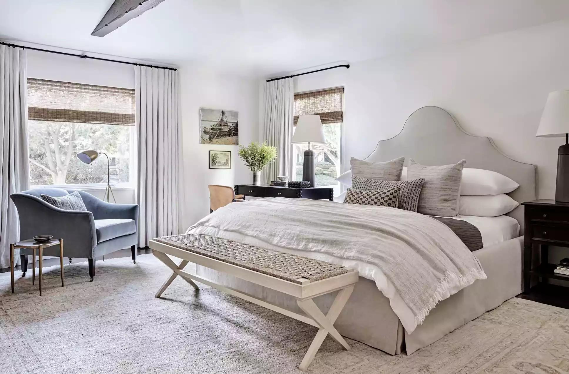 纯白色背景(极简主义设计) - 赤虎壹号