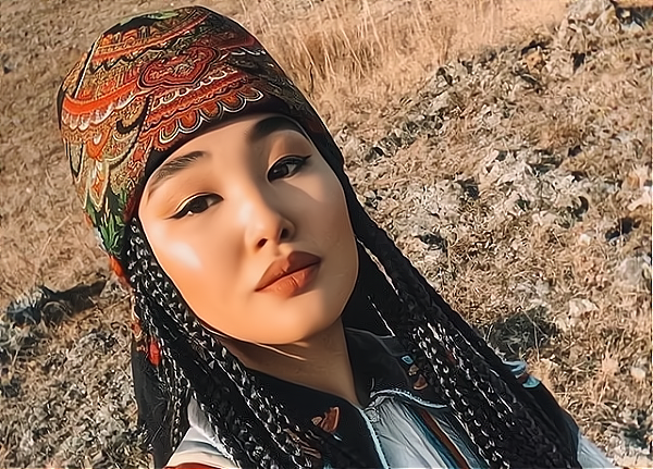 叶尼塞河是什么和什么的分界线，叶尼塞河流经的国家主要是（俄罗斯帝国征服西伯利亚史）