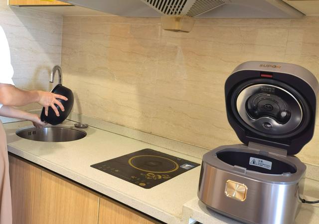 苏泊尔电饭煲做蛋糕，苏泊尔电饭煲做蛋糕步骤介绍（满足你做饭的所有想象）