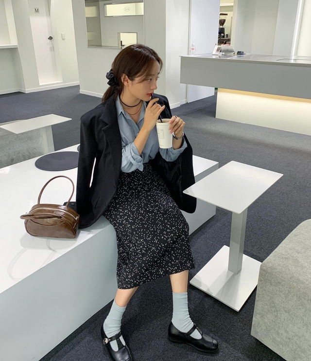 玛丽珍鞋是什么意思，玛丽珍鞋是什么风格的（瞧时髦精都爱的“玛丽珍鞋”）