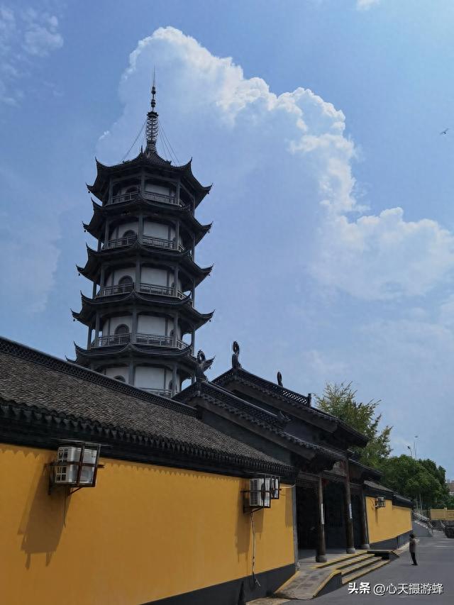 上海潮音庵,黄炎培题名,四合院,七层报恩塔,八旬师太,千手佛