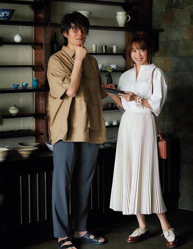 女生裙装穿搭，女生裙装穿搭图（4条半裙、15套穿搭）