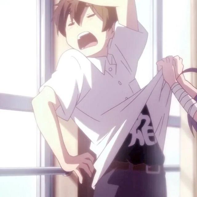 中二病女生特点，中二病也要谈恋爱／动漫女生头像微信（精选中二病也要谈恋爱动漫情侣头像大全）