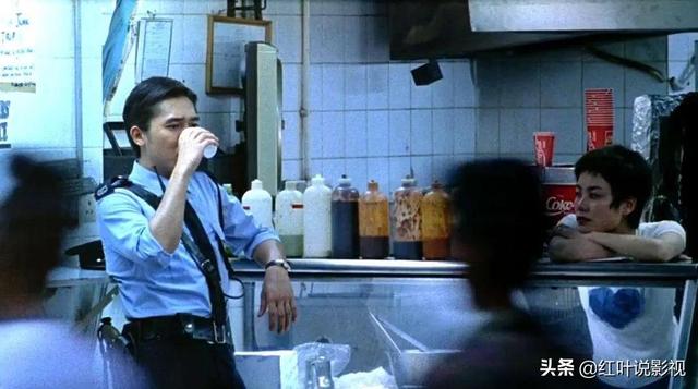 金城武！《重庆森林》，重庆森林金城武剧照（经典台词还是得看王家卫的《重庆森林》图片）