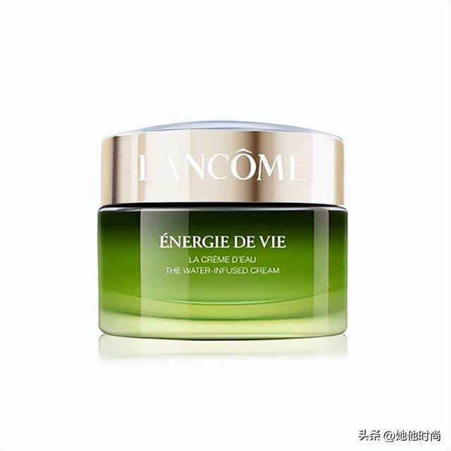 25岁用什么护肤品好，适合二十五岁女生用的护肤品（25岁后用什么护肤品延缓衰老）