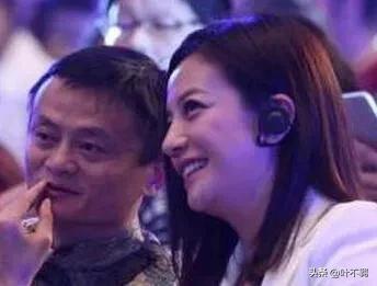 老还珠格格24年后演员今昔对比，24年后周杰被逼成了农民