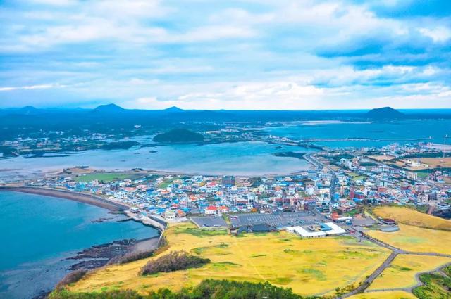 世界十大海岛度假胜地，世界知名海岛度假圣地（全世界最美的100座海岛）