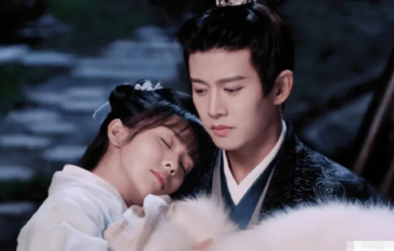 男星们的公主抱:任嘉伦甜蜜,林更新吃力,王一博上头