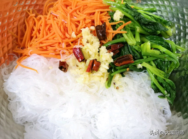 十大强碱性食物排名表，十大强碱性食物排名表 知乎（4种碱性食物要多吃）