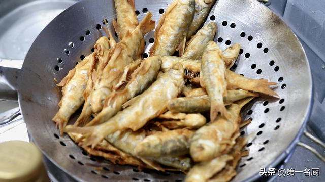 五香蚕豆的做法大全，五香蚕豆的制作过程（吃过2种的都是老酒鬼）