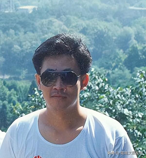 cctv主持人，最美cctv主持人（央视再也见不到的4位主持人）