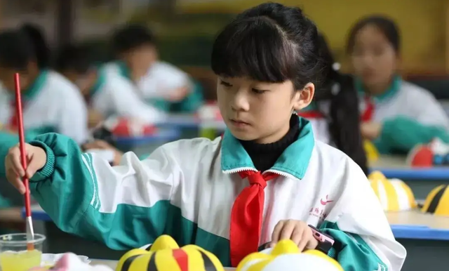 游戏名字女生可爱搞怪，可爱搞怪的女生游戏名字（网友却说：没看过动画片）