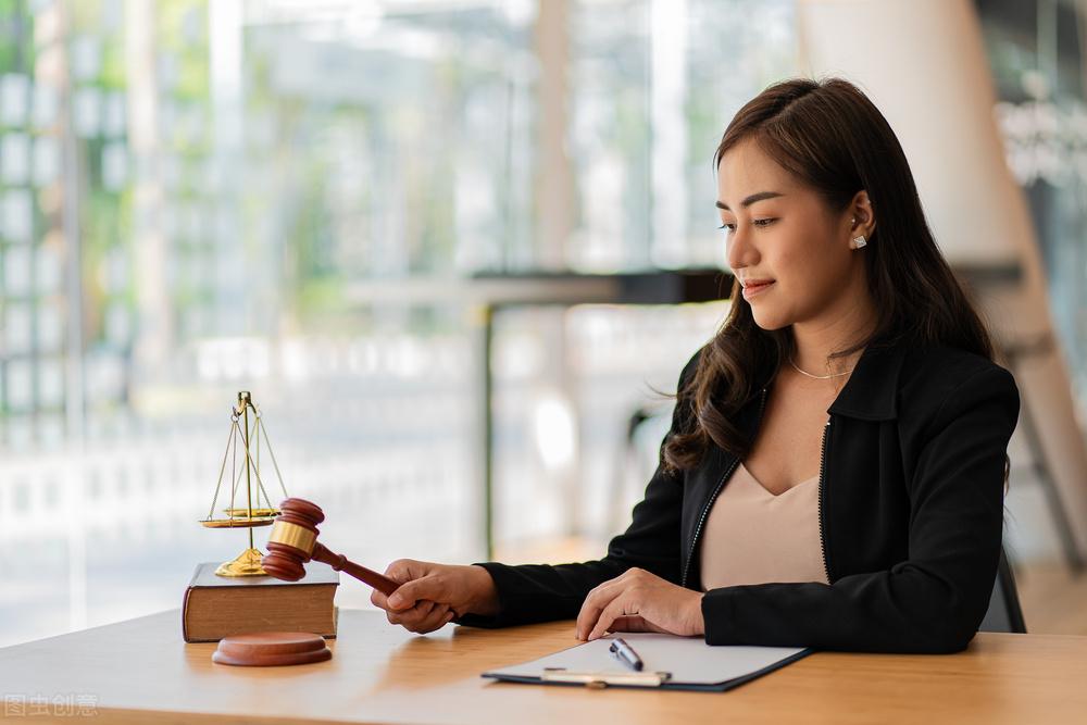 适合女人越老越吃香的职业，3个女性能干一辈子的职业