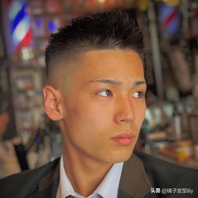 碎发刘海图片男，最新男生短碎发型图片（清爽帅气男士发型18款）