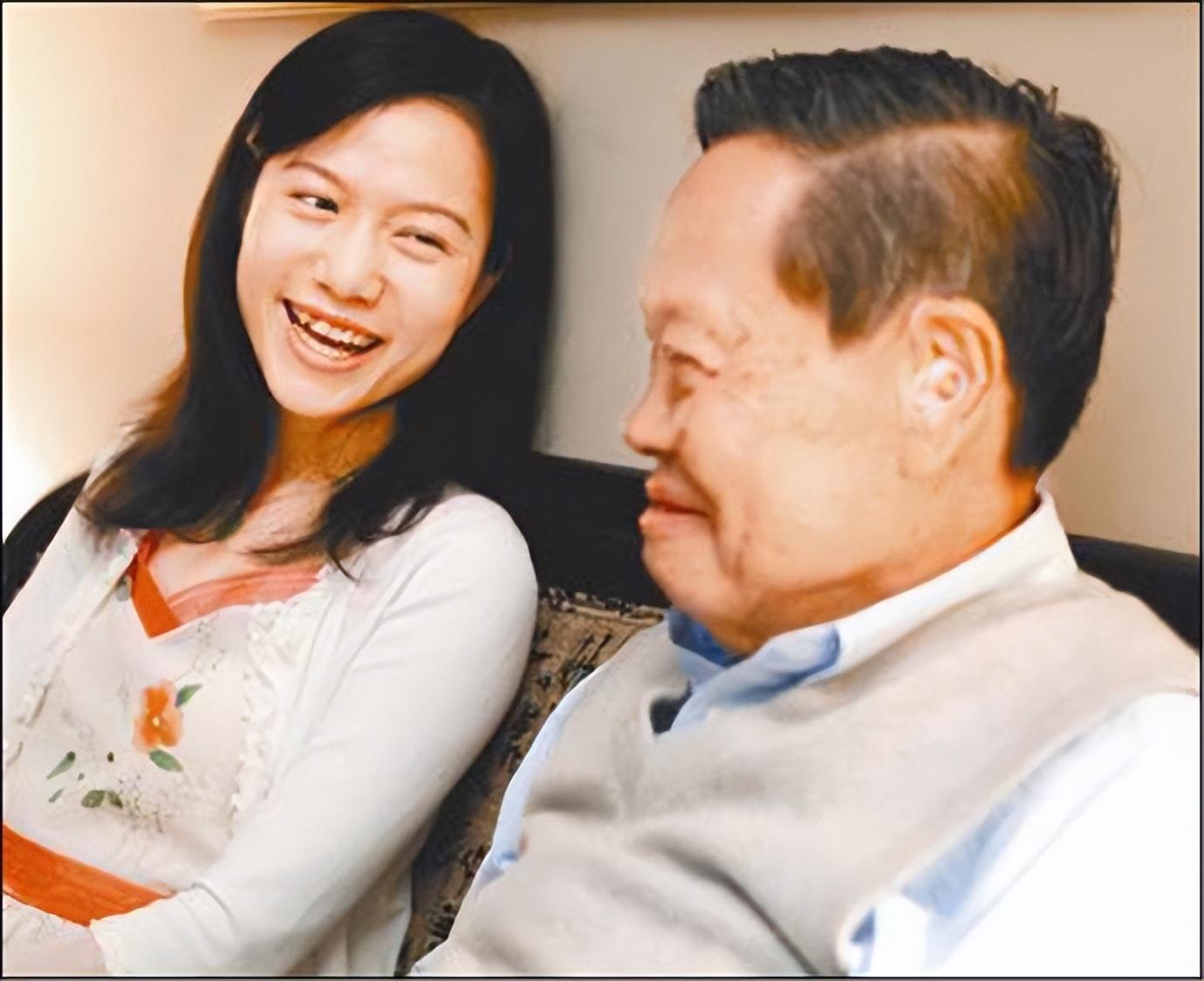 杨振宁82岁娶28岁的翁帆,46岁的翁帆与杨振宁结婚18年 